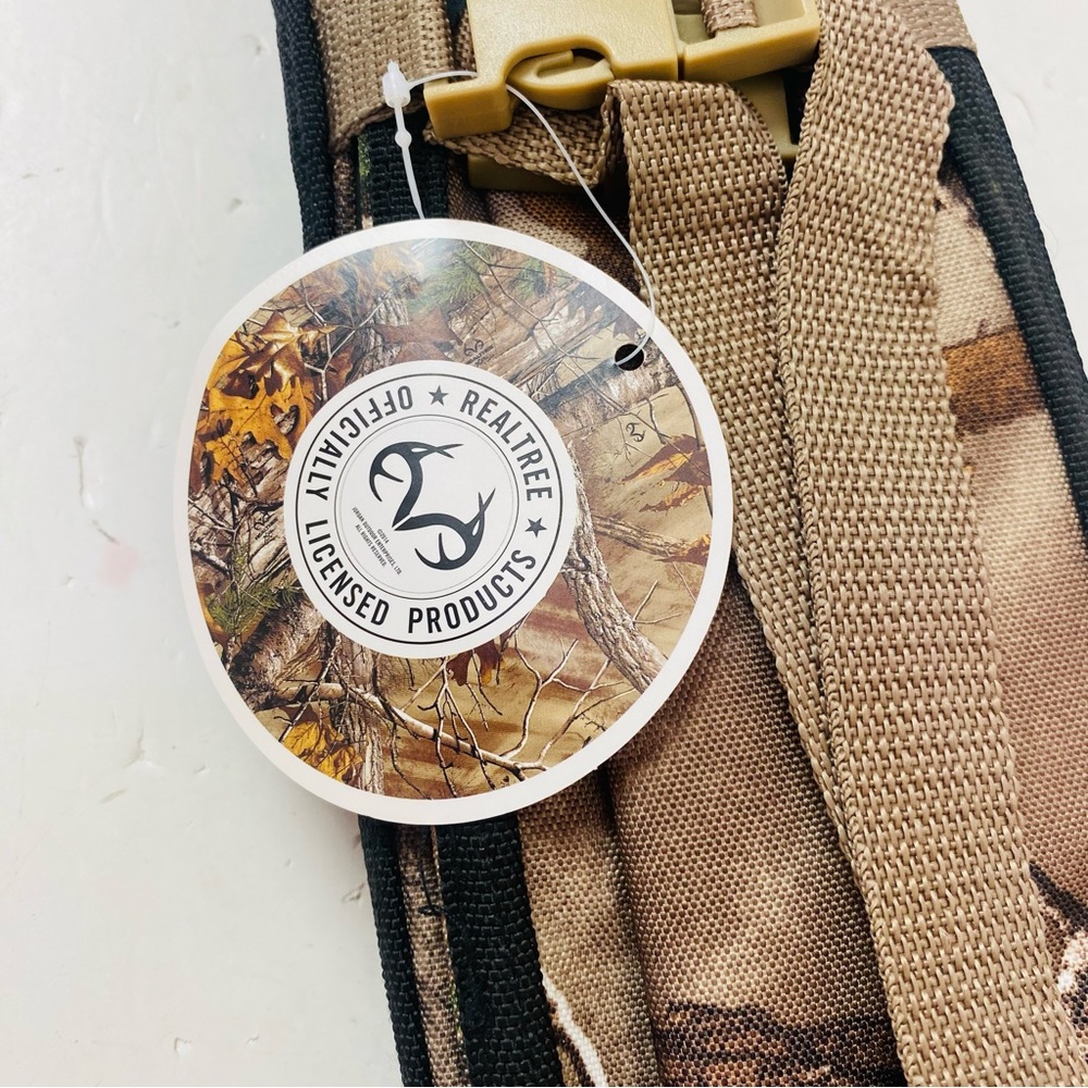 ForEverLast Snake Guard Shields In Realtree Camo Pattern - Picture 2 of 4